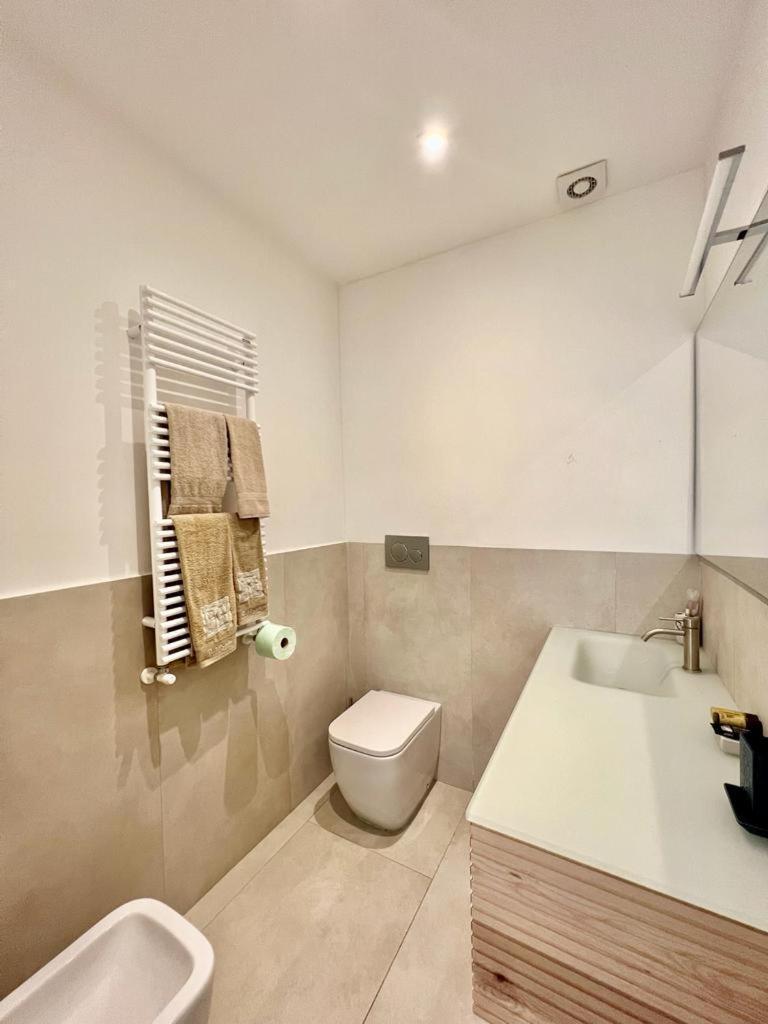 Casa Mila White *